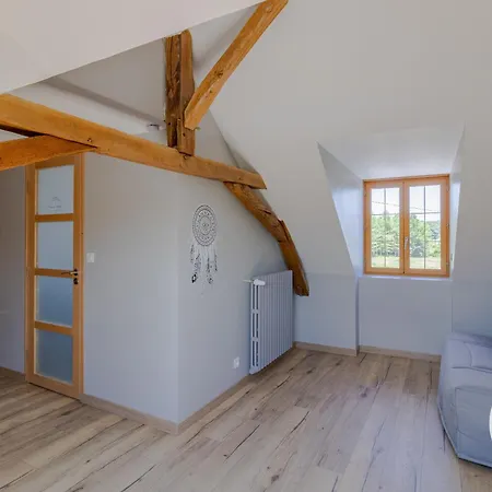 Familial Avec Piscine Privee, Proche D'angers Et Du Zoo De La Fleche - Fr-1-622-65 *