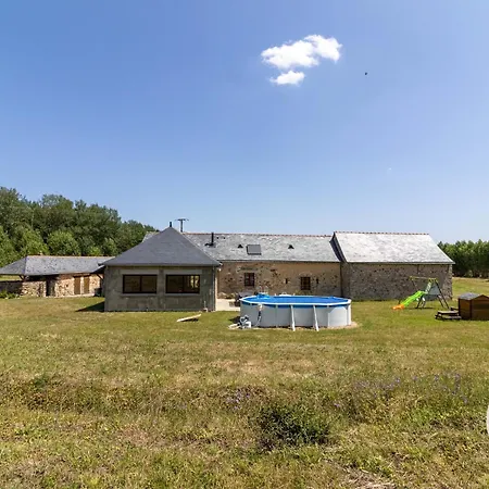 Landhaus Familial Avec Piscine Privee, Proche D'angers Et Du Zoo De La Fleche